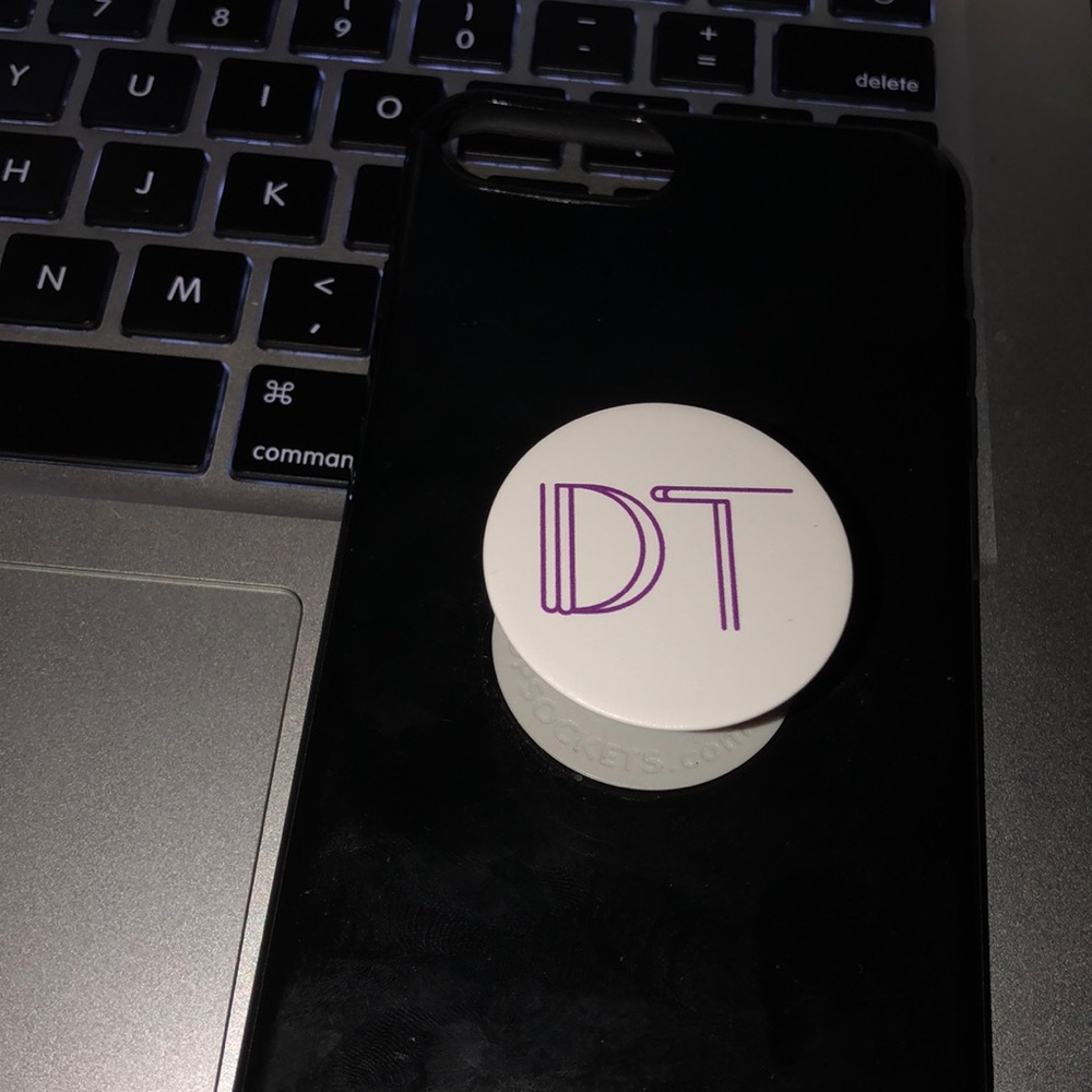 Dolan Twins Popsocket w/ case for IPhone 7/8 Plus